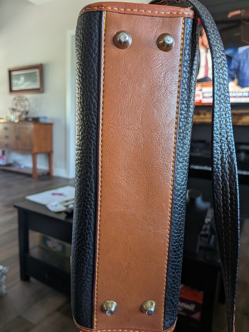 Dooney & Bourke Vintage 1990 Black Pebbled Leather Crossbody - Picture 9 of 15
